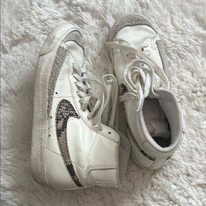 Nike Blazer Mid 77 Snake